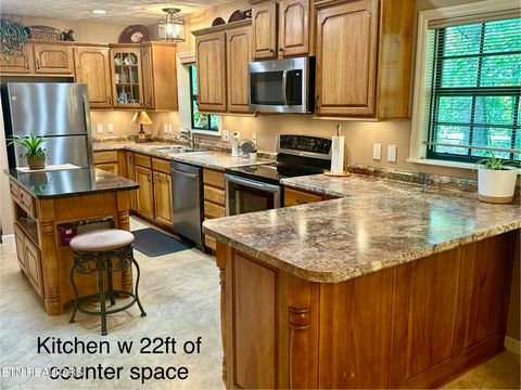 Tiny photo for 102 Bromley Lane, Crossville, TN 38558 (MLS # 1317898)