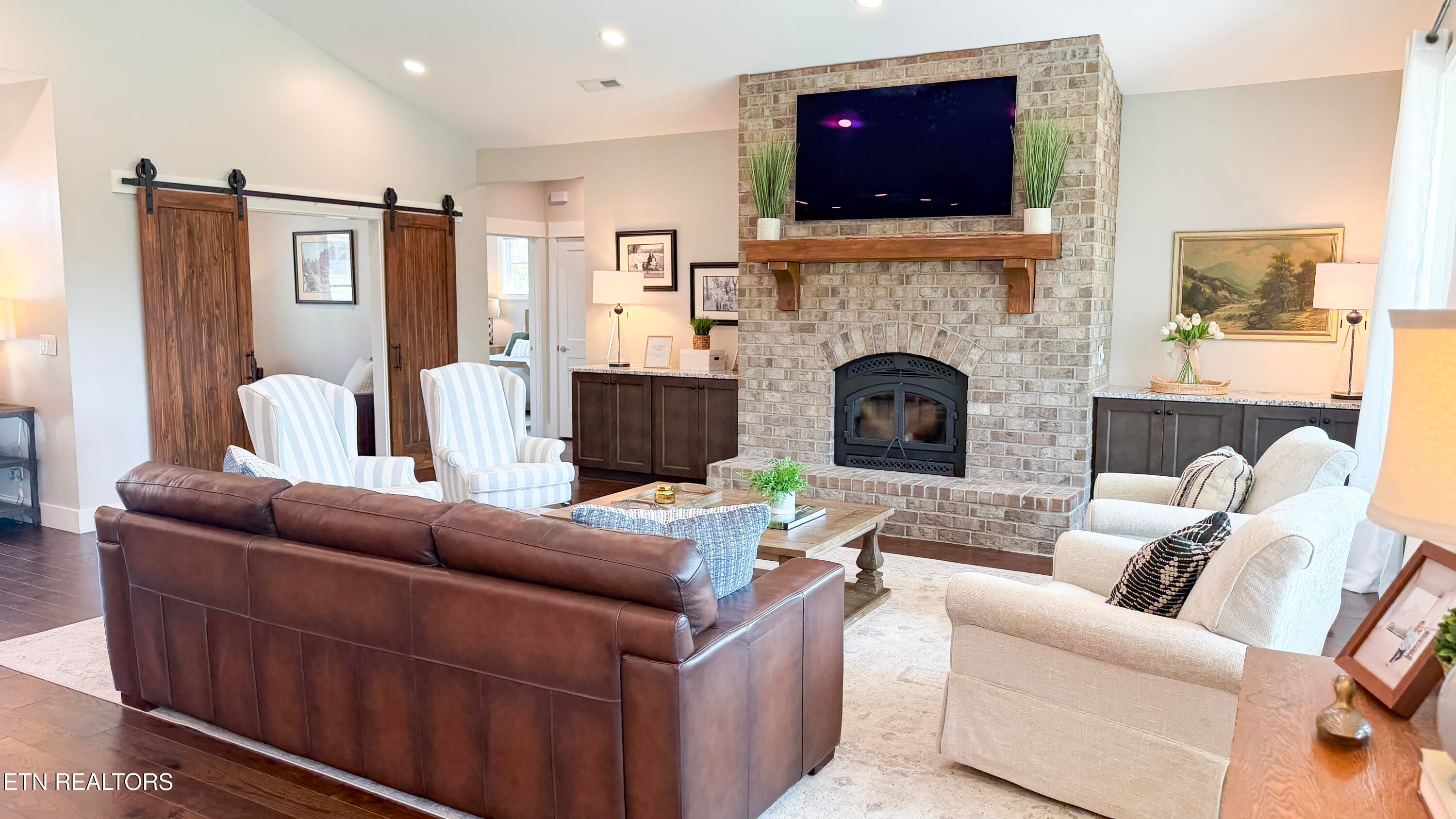 3623 Promontory Point