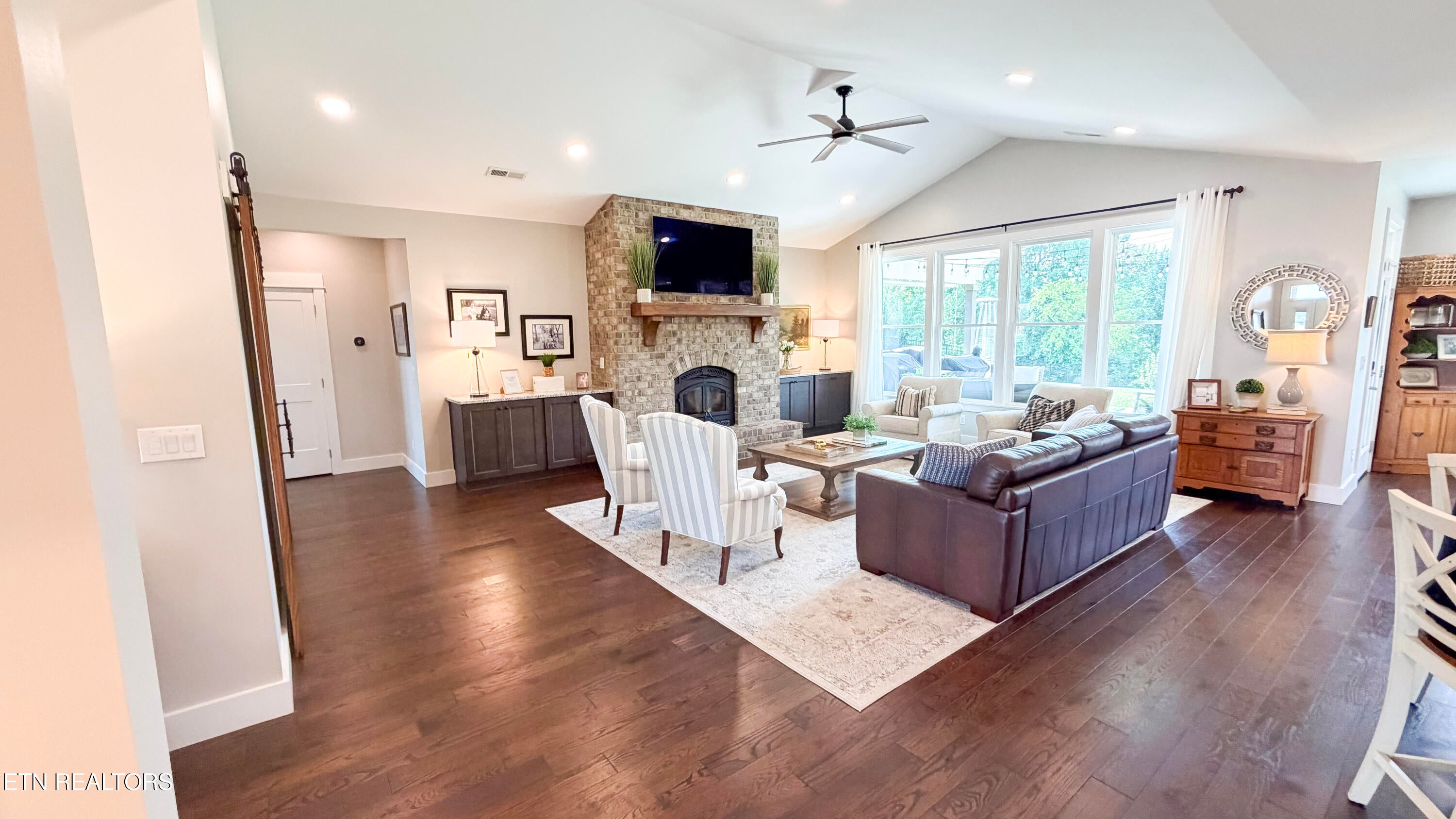 3623 Promontory Point