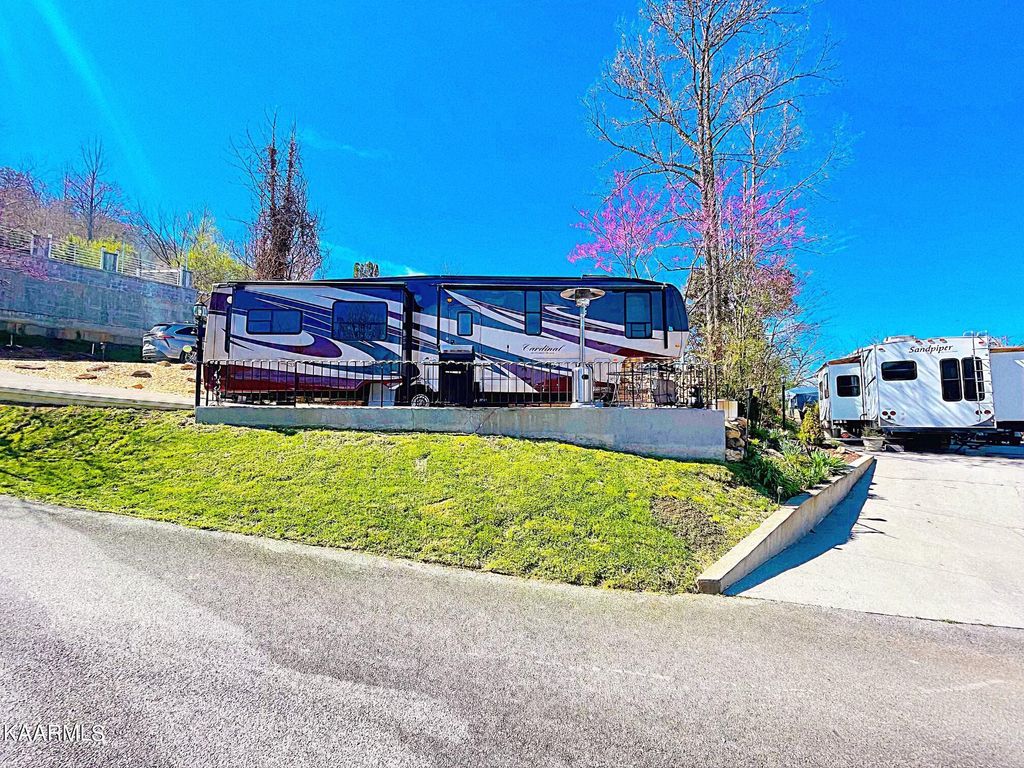 Photo of 68 Highway 73, Townsend, TN 37882 (MLS # 1221112)