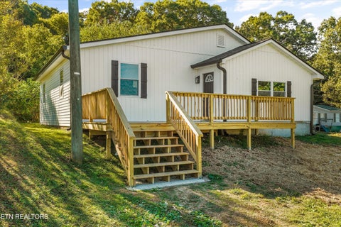 Tiny photo for 16320 Steekee Rd, Loudon, TN 37774 (MLS # 1359894)