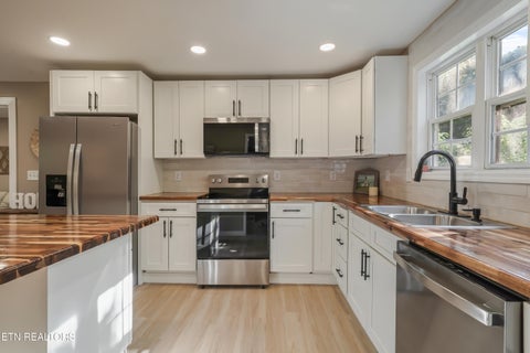 Tiny photo for 16320 Steekee Rd, Loudon, TN 37774 (MLS # 1359894)