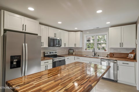 Tiny photo for 16320 Steekee Rd, Loudon, TN 37774 (MLS # 1359894)