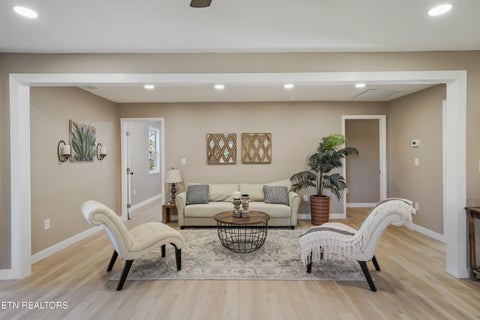 Tiny photo for 16320 Steekee Rd, Loudon, TN 37774 (MLS # 1359894)