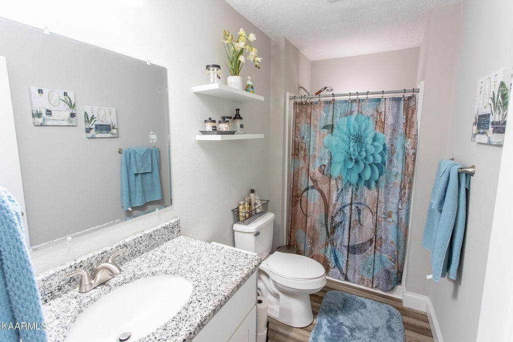 Photo of 112 Mountain View Estates Rd, Wartburg, TN 37887 (MLS # 1237382)