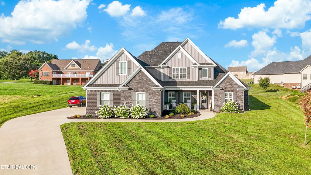 Photo of 403 Cummings Court, Morristown, TN 37814 (MLS # 1309870)