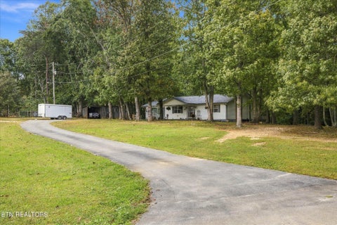 Photo of 4750 Dogwood Lane, Strawberry Plains, TN 37871 (MLS # 1359892)