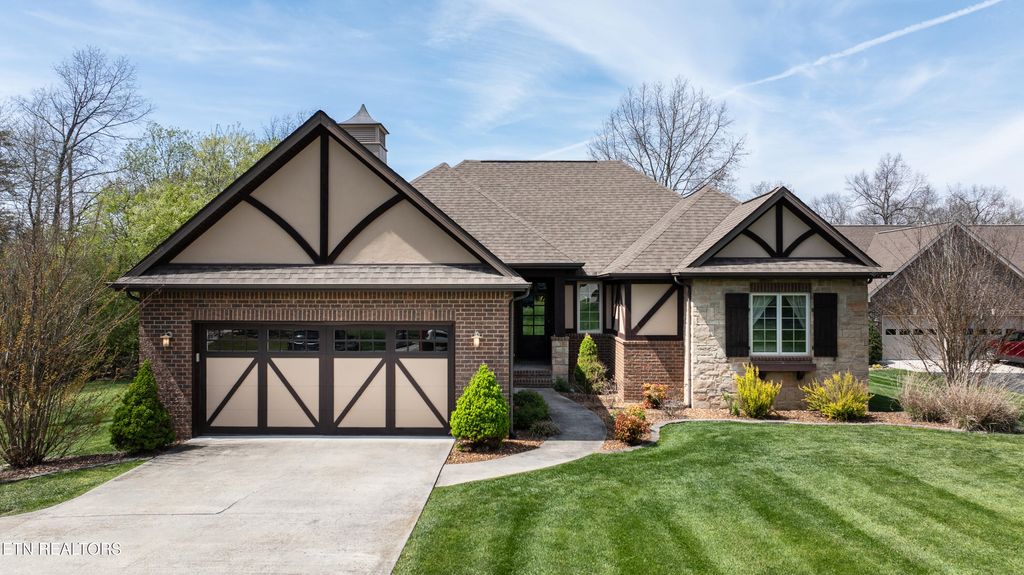 Photo of 299 E Deer Creek Drive, Crossville, TN 38571 (MLS # 1330914)