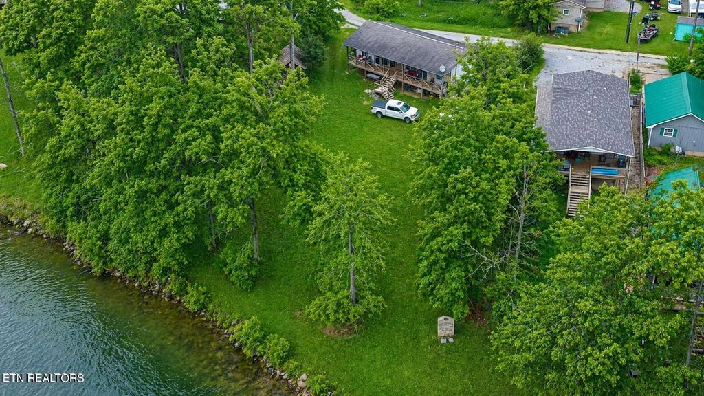 Photo of 115 Bluegill Way, Sevierville, TN 37876 (MLS # 1327646)