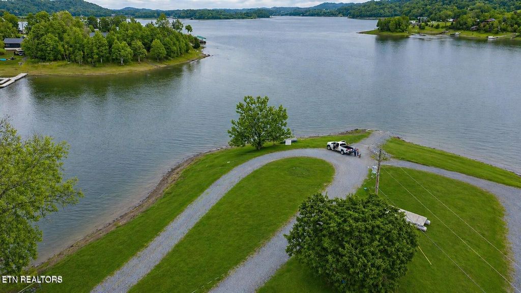 Photo of 115 Bluegill Way, Sevierville, TN 37876 (MLS # 1327646)