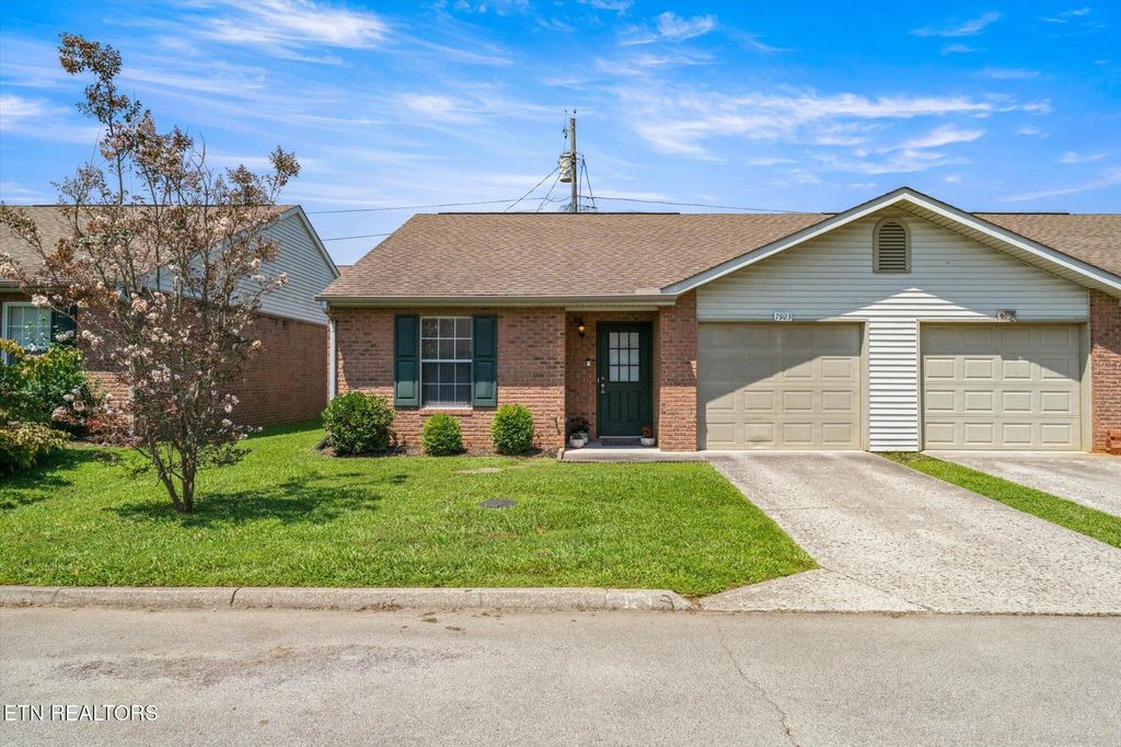 Photo of 7923 Jenhurst Way, Powell, TN 37849 (MLS # 1311809)