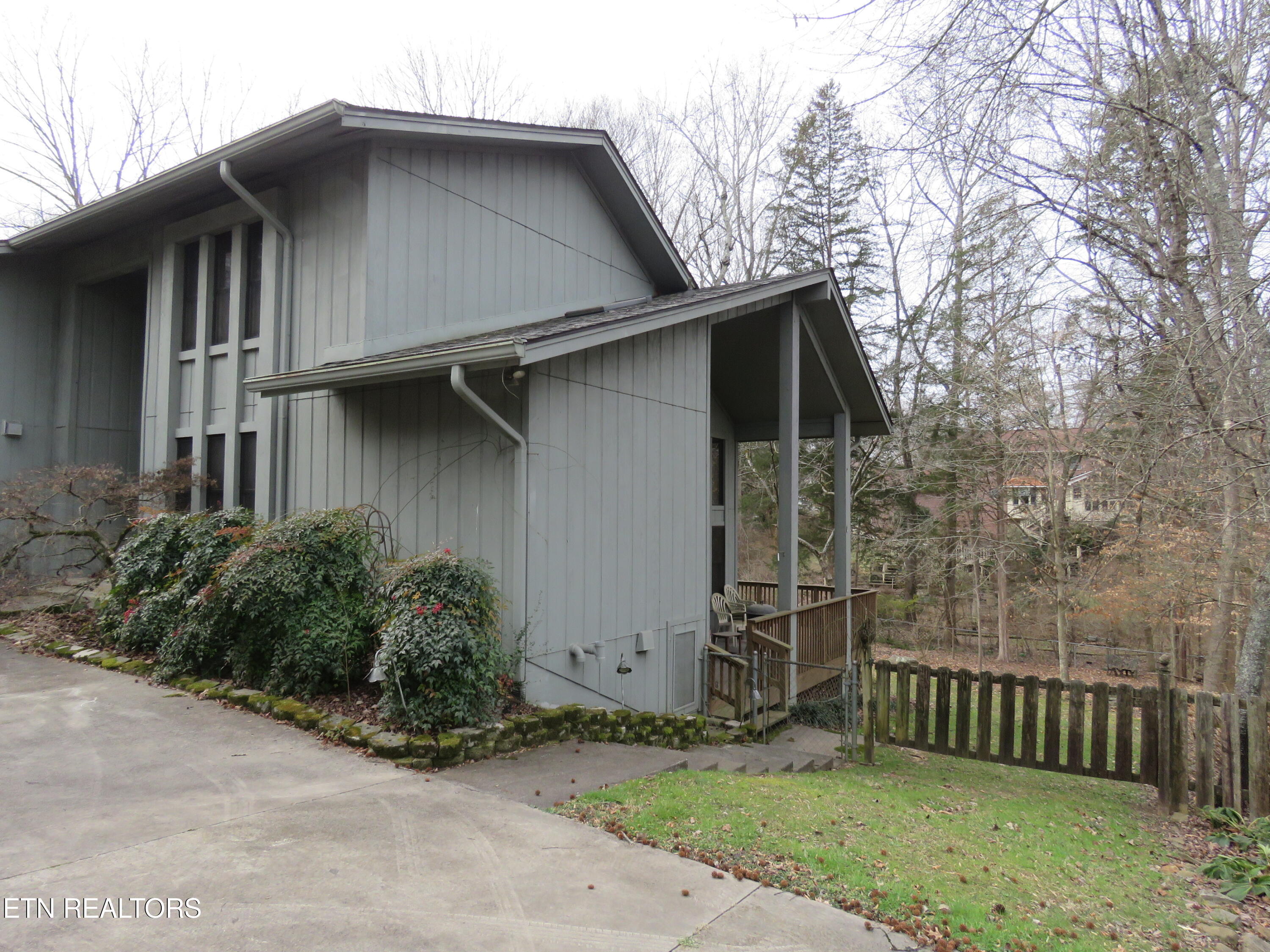 113 Chestnut Hill Rd