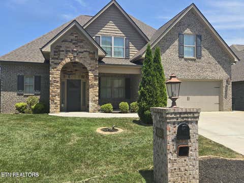 Photo of 433 Chimney Rock Drive, Lenoir City, TN 37771 (MLS # 1349975)
