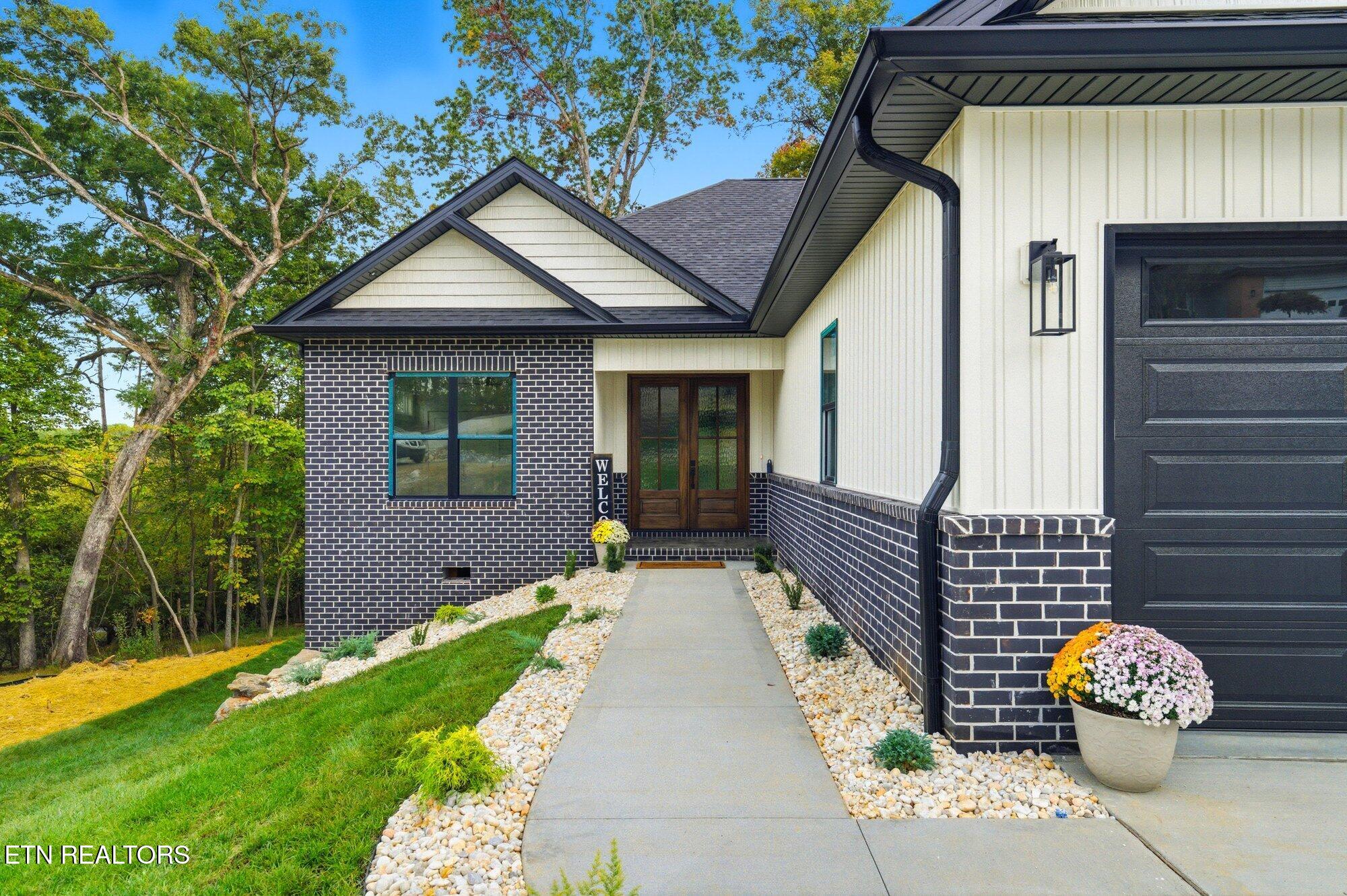237 Ootsima Way