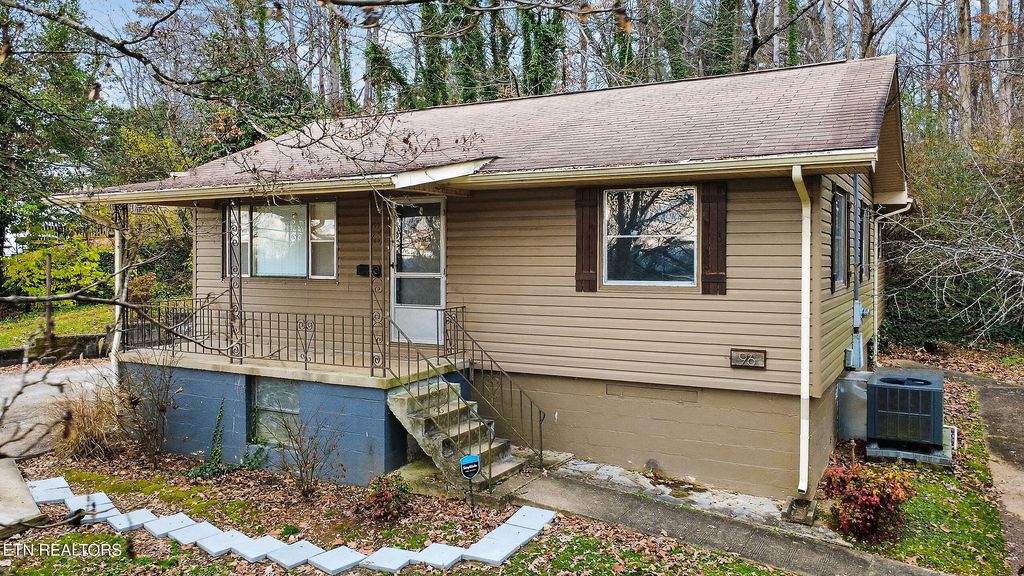 Photo of 96 Olney Lane, Oak Ridge, TN 37830 (MLS # 1320755)