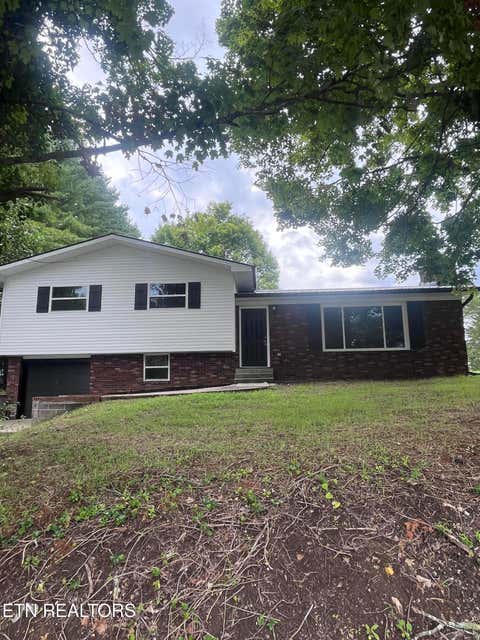 Photo of 560 High St, Harrogate, TN 37752 (MLS # 1352778)