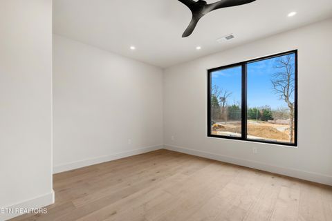 Tiny photo for 843 Vera Valley Way, Knoxville, TN 37919 (MLS # 1334410)