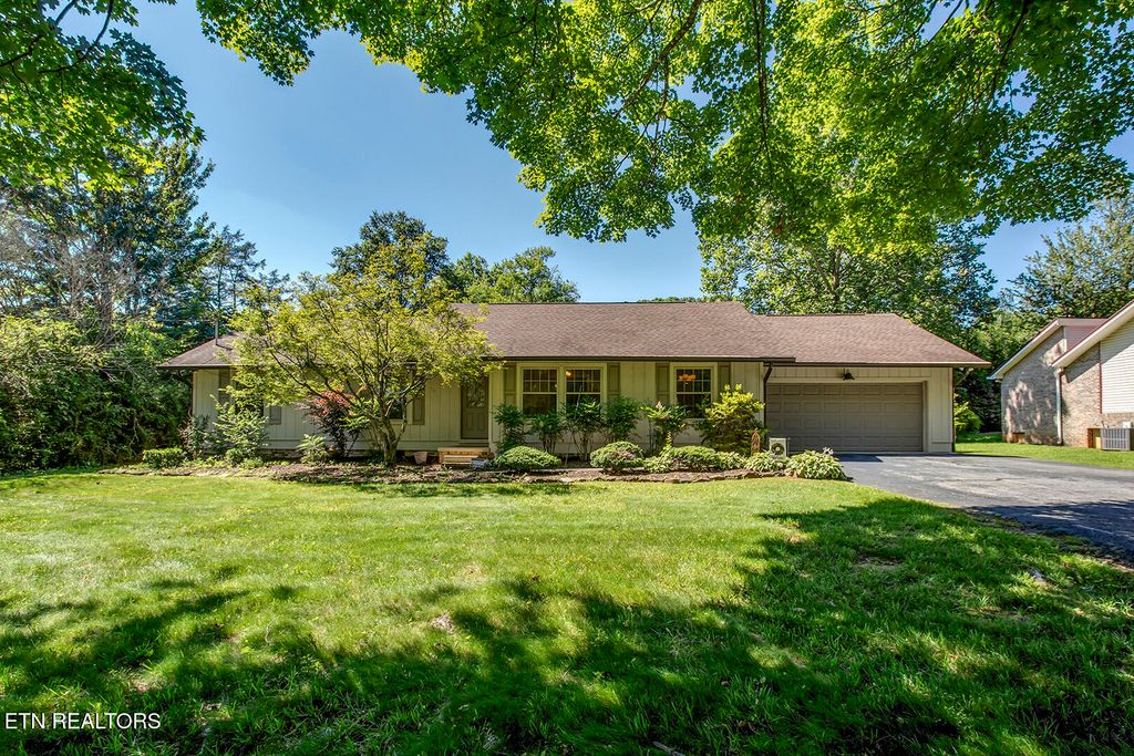Photo of 11725 Autumn Leaves Lane, Knoxville, TN 37934 (MLS # 1343298)