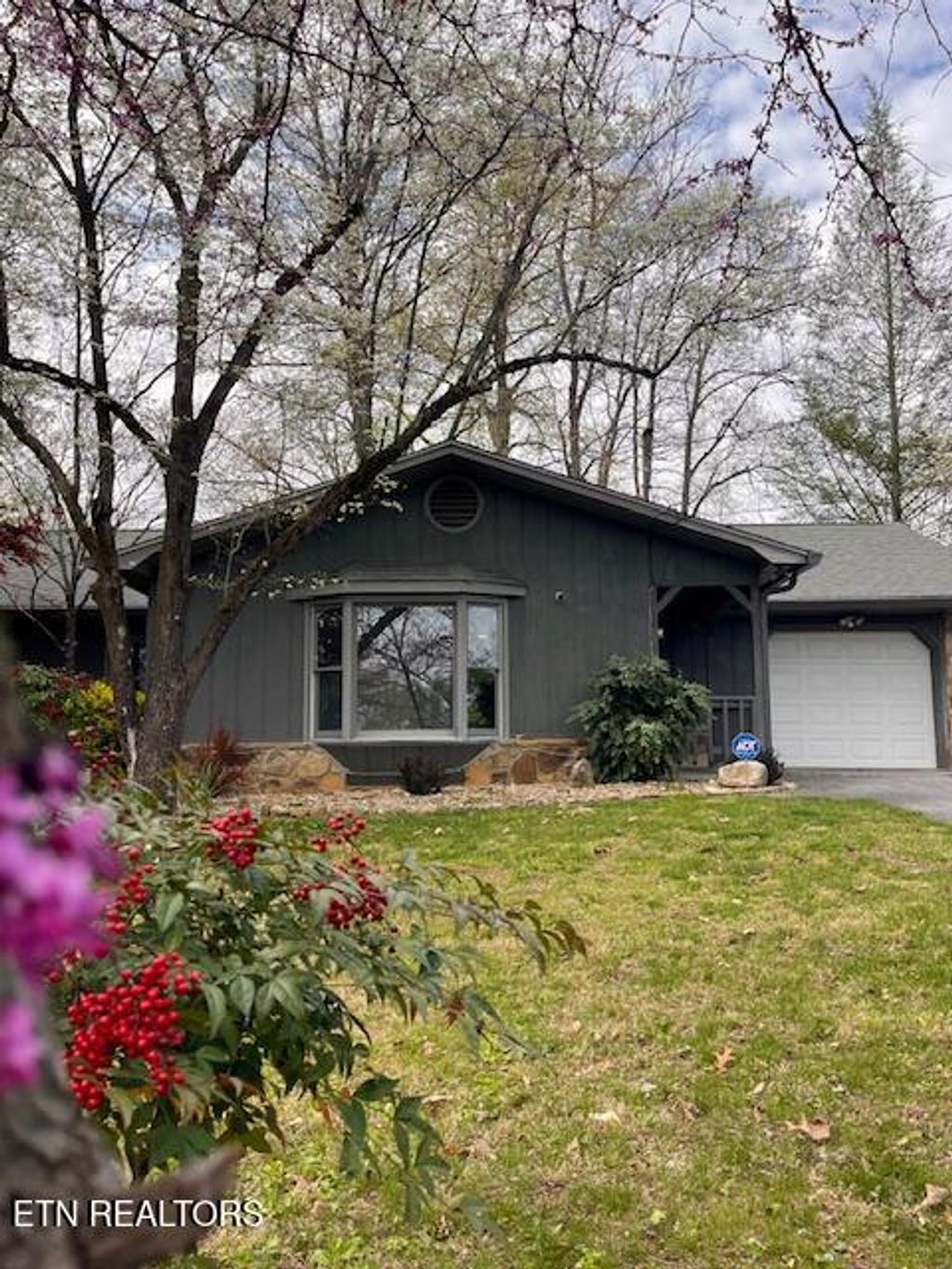 Photo of 111 Abner Cruze Rd, Knoxville, TN 37920 (MLS # 1334745)