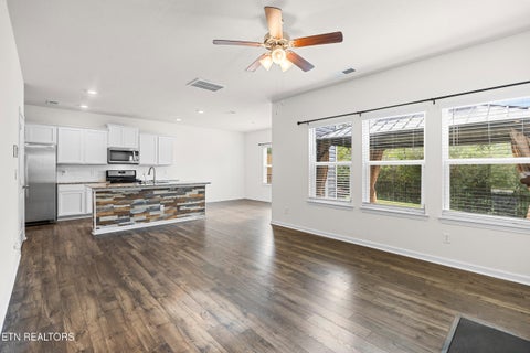Tiny photo for 122 Harbour Pointe Lane, Oak Ridge, TN 37830 (MLS # 1356437)