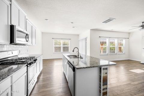 Tiny photo for 122 Harbour Pointe Lane, Oak Ridge, TN 37830 (MLS # 1356437)