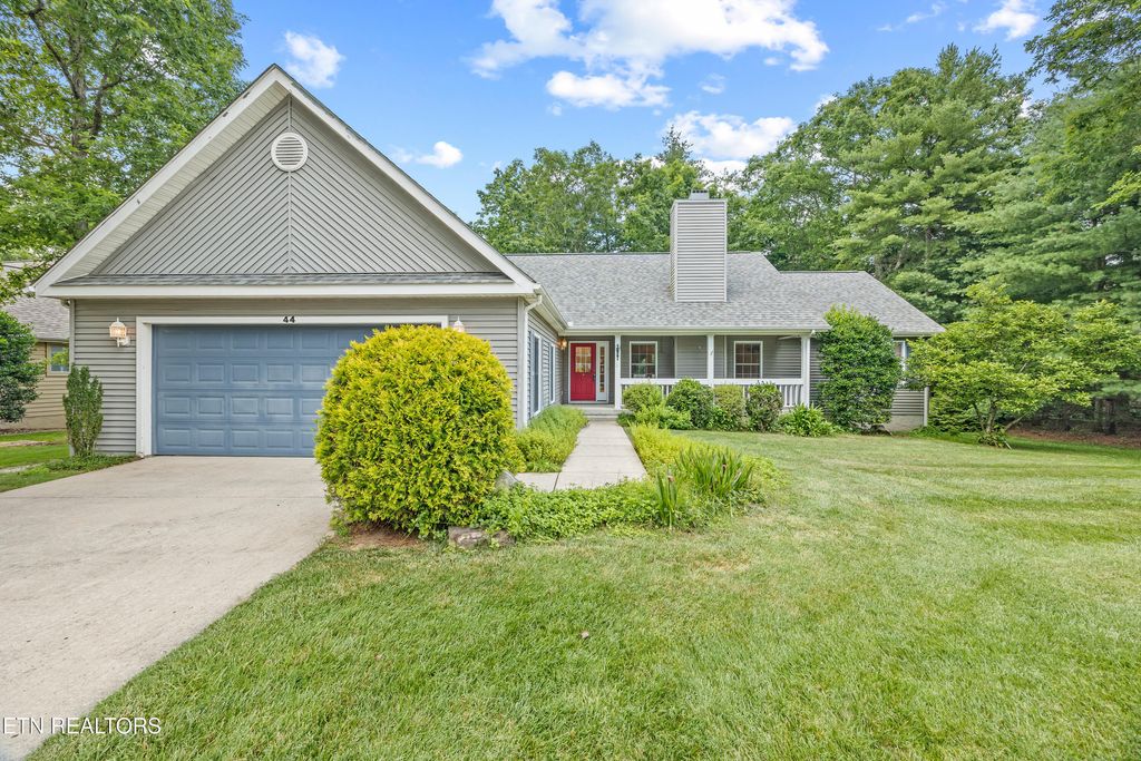 Photo of 44 Roundstone Terrace, Crossville, TN 38558 (MLS # 1306227)