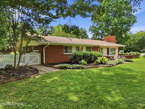 Tiny photo for 501 Rockingham Drive, Knoxville, TN 37909 (MLS # 1344971)