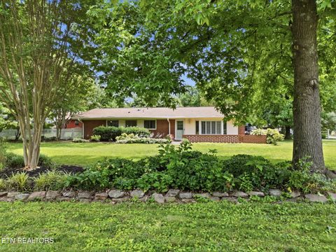 Photo of 501 Rockingham Drive, Knoxville, TN 37909 (MLS # 1344971)