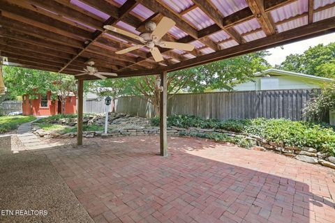 Tiny photo for 501 Rockingham Drive, Knoxville, TN 37909 (MLS # 1344971)