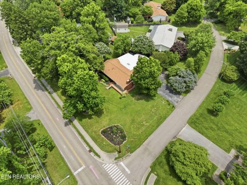 Tiny photo for 501 Rockingham Drive, Knoxville, TN 37909 (MLS # 1344971)