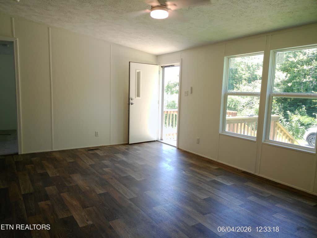 Photo of 207 Fair St, Sweetwater, TN 37874 (MLS # 1343505)