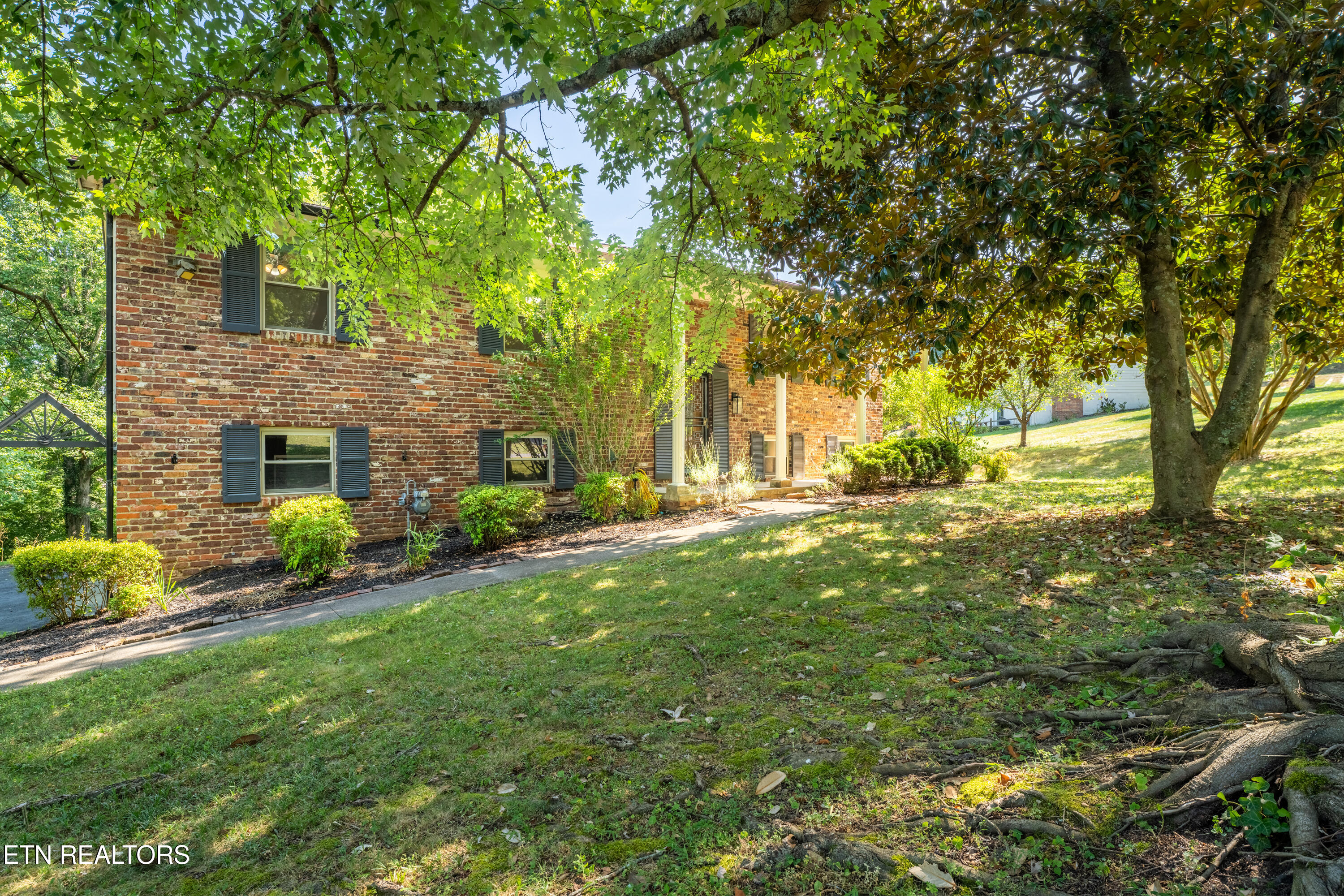 1601 Bexhill Drive