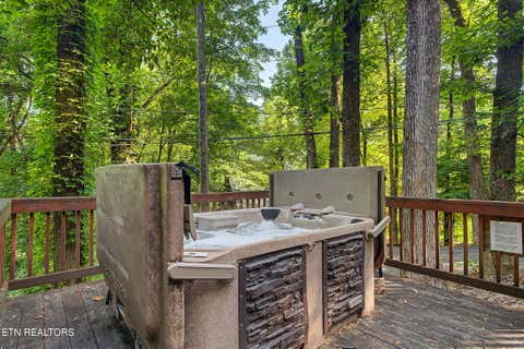 Tiny photo for 3426 Twin City Way #UNIT 55, Pigeon Forge, TN 37863 (MLS # 1350188)