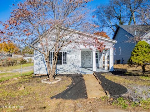 Photo of 1216 NW Mercer St, Knoxville, TN 37921 (MLS # 1322453)