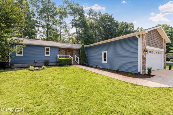 22 OVERLOOK TER, CROSSVILLE, TN 38558 - Image 3f1f8dae02eef77922b3cebbc3539f44/1254142423