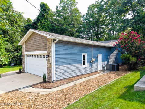 Tiny photo for 22 Overlook Terrace, Crossville, TN 38558 (MLS # 1350136)