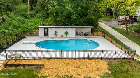 Tiny photo for 1233 Cherokee Blvd, Knoxville, TN 37919 (MLS # 1351464)