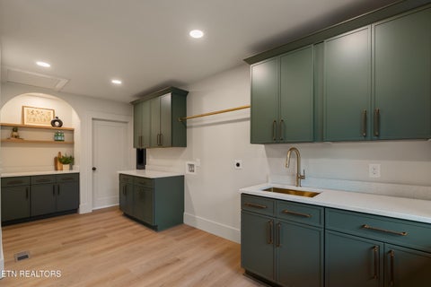 Tiny photo for 1233 Cherokee Blvd, Knoxville, TN 37919 (MLS # 1351464)