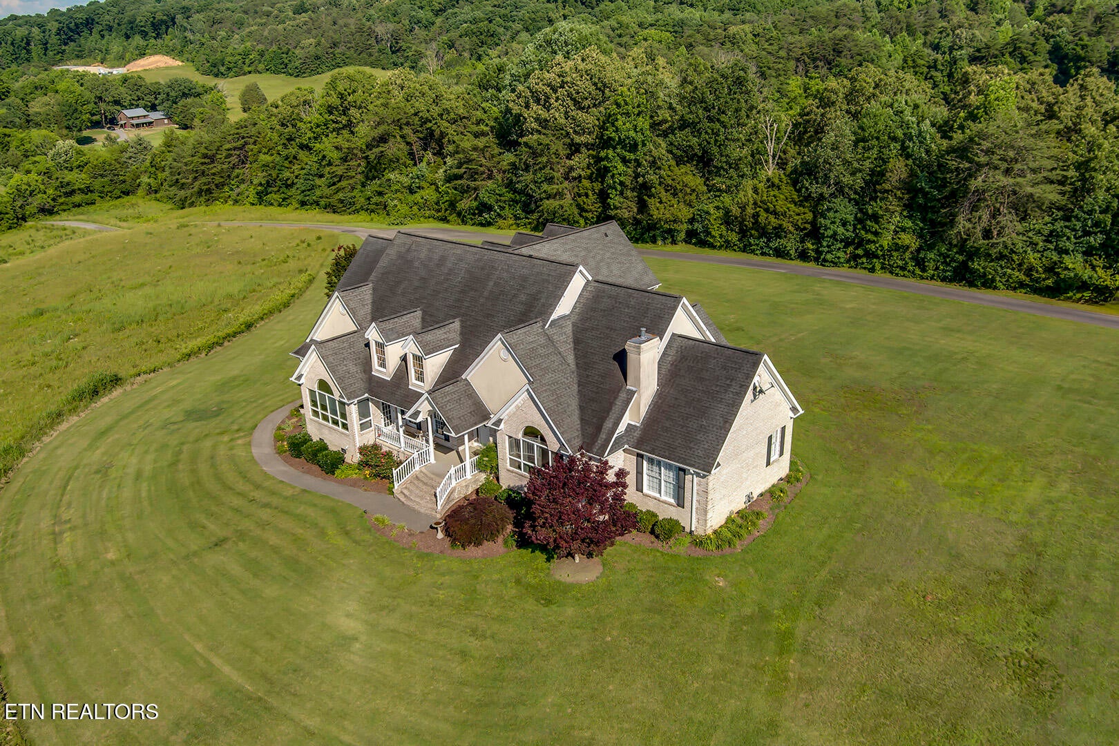 1044 Smith Valley Rd