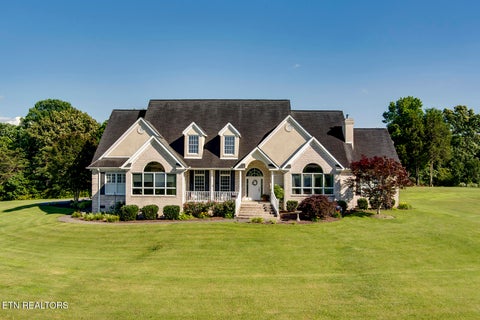 Photo of 1044 Smith Valley Rd, Lenoir City, TN 37772 (MLS # 1356229)