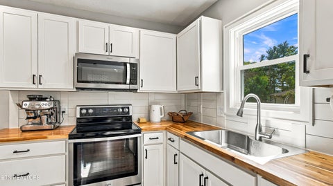 Tiny photo for 134 Hillcrest Drive, Knoxville, TN 37918 (MLS # 1359631)