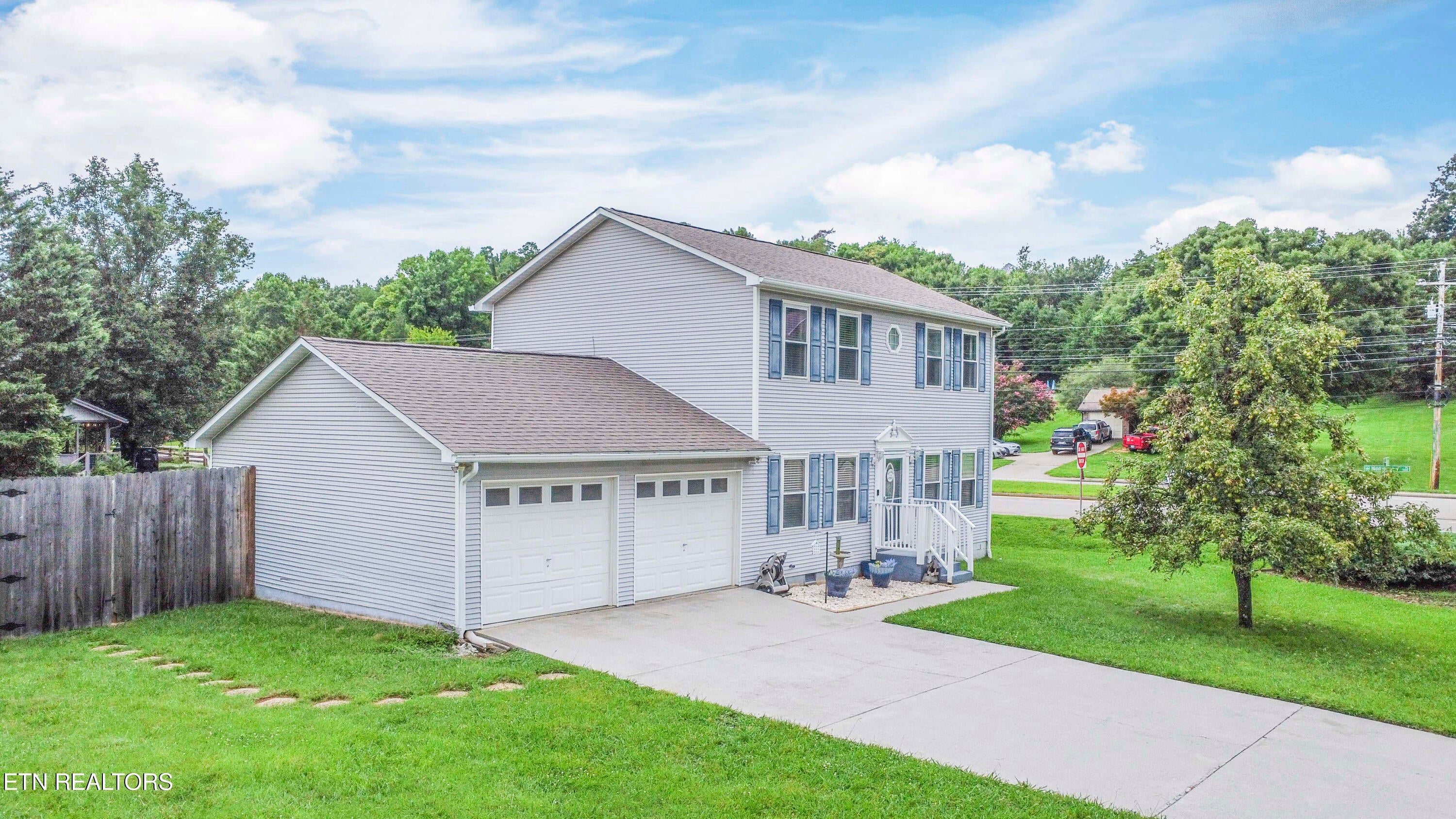 1221 Durham Rd