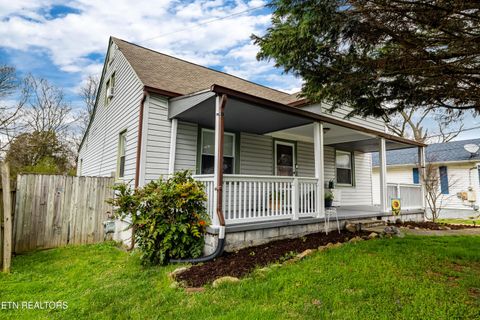 Photo of 2521 Seymour Ave, Knoxville, TN 37917 (MLS # 1332063)