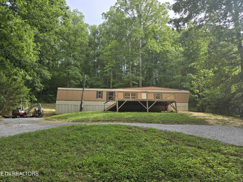 Photo of 743 Fairgarden Circle, Sevierville, TN 37876 (MLS # 1350920)