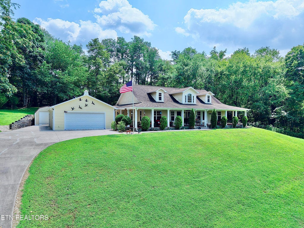 Photo of 403 Chelaque Way, Mooresburg, TN 37811 (MLS # 1350390)
