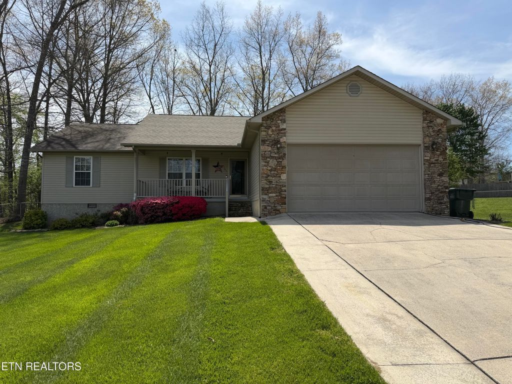 Photo of 365 Carriage Drive, Crossville, TN 38555 (MLS # 1336756)