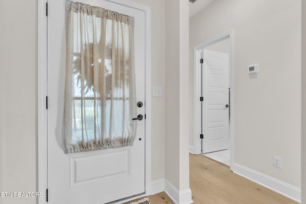 Photo of 510 Sugar Maple Tr, Lenoir City, TN 37771 (MLS # 1355623)