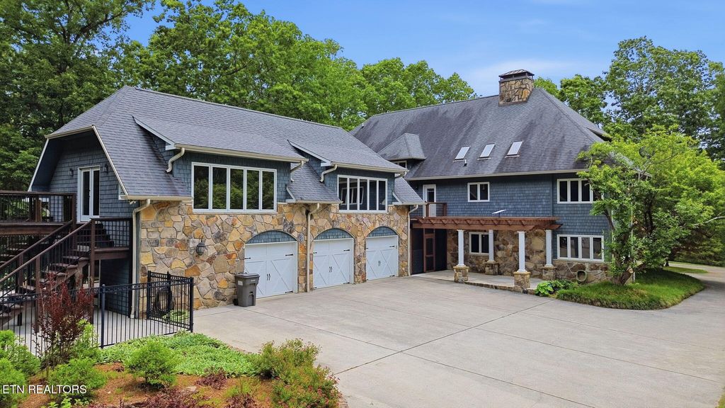 Photo of 9109 Lynnwood Lane, Rockford, TN 37853 (MLS # 1327947)