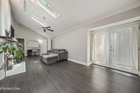 Tiny photo for 303 W Outer Drive, Oak Ridge, TN 37830 (MLS # 1356311)