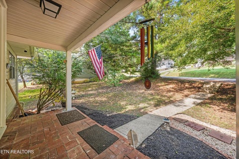 Tiny photo for 303 W Outer Drive, Oak Ridge, TN 37830 (MLS # 1356311)